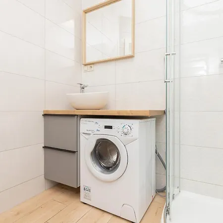 Liliowa Seaside By Renters アパート デンプキ