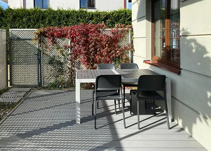 Liliowa Seaside By Renters Apartman *